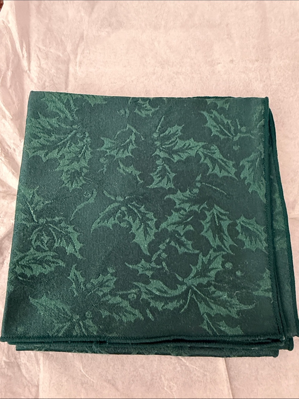 Set of 4 Dinner Napkins-Festive Green Holly Jacquard